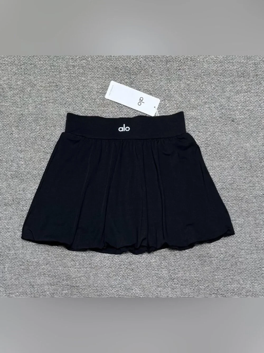 ALO Yoga Black Mini Skirt with Logo Waistband